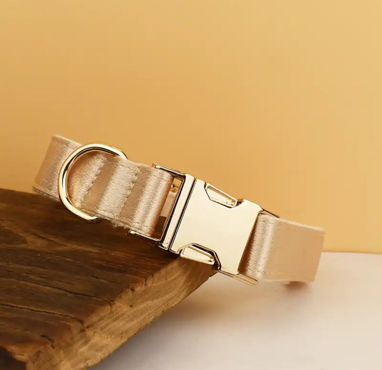 Satijnen halsband